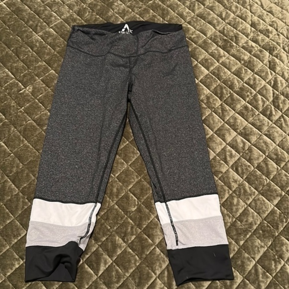 Athletic Collection Grey‎ with white/grey/black leggings